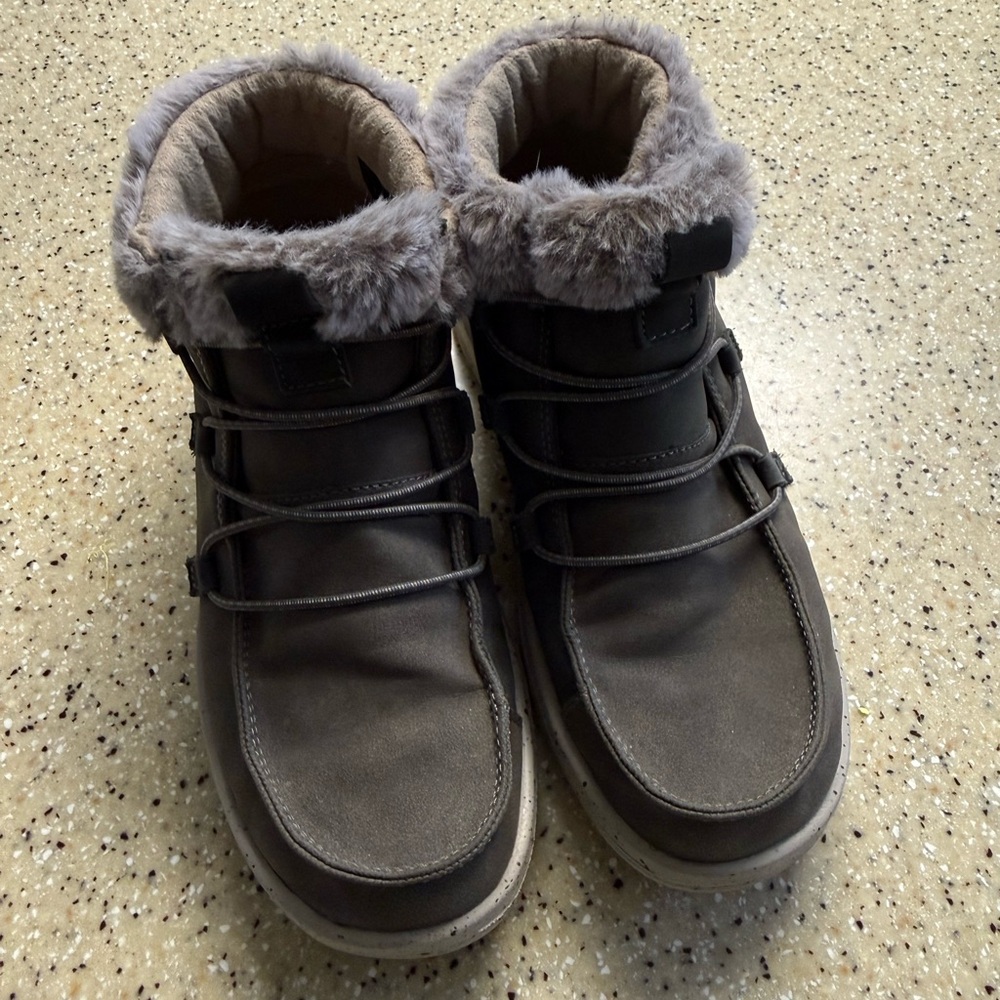 HeyDude Eloise boots